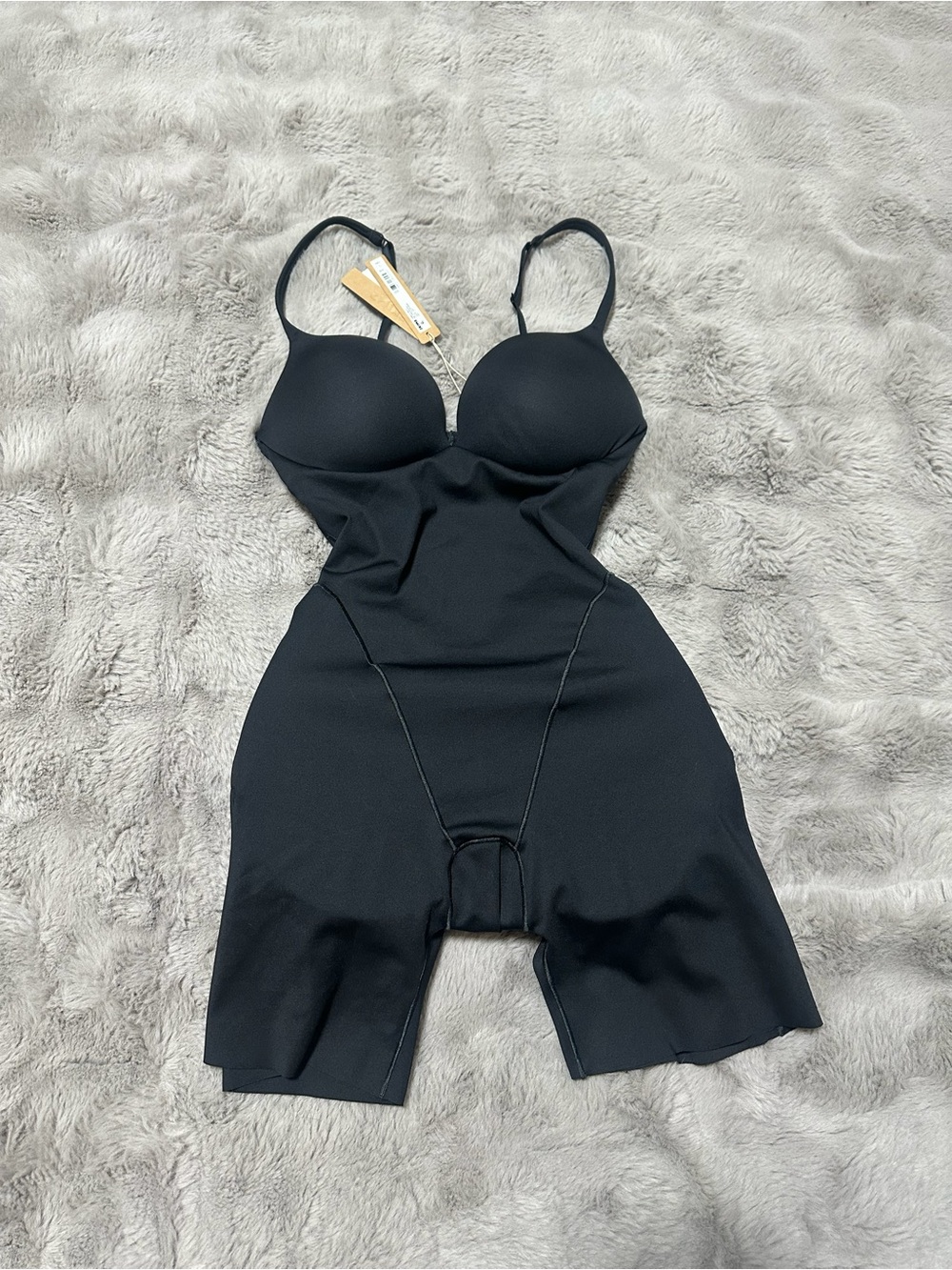 NWT SKIMS ULTIMATE MID THIGH BODYSUIT Size S Onxy $158